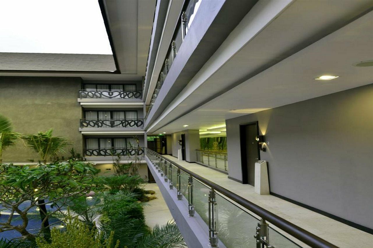 Amaroossa Suite Bali Нуса-Дуа Экстерьер фото
